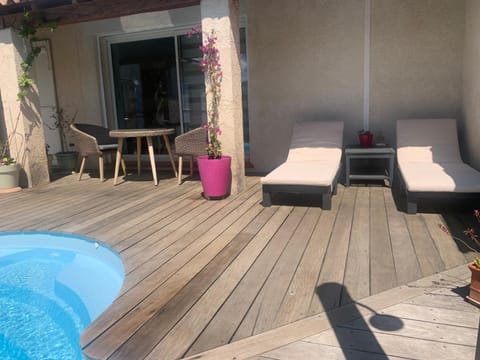 LA PASSIFLORE Bed and Breakfast in La Londe-les-Maures