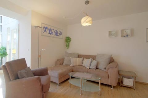 View (from property/room), Living room, Seating area