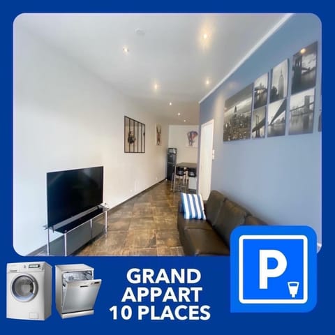 TV and multimedia, Coffee/tea facilities, Living room, Decorative detail, Seating area, dishwasher, hair dryier, heating, internet, microwave, oven, stove, toaster, towels, washing machine, dryer, kitchen