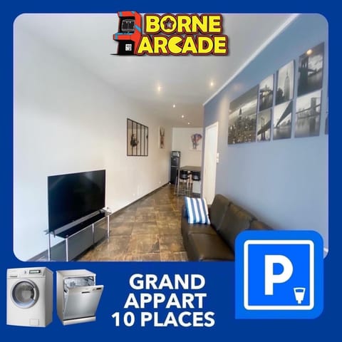 TV and multimedia, Coffee/tea facilities, Living room, Decorative detail, Seating area, dishwasher, hair dryier, heating, internet, microwave, oven, stove, toaster, towels, washing machine, dryer, kitchen