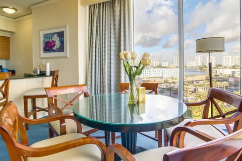 Beachfront High-Rise Condo with Pool and Tennis! Apartment in Sunny Isles Beach