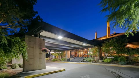 Best Western Plus Hood River Inn Hotel in Hood River
