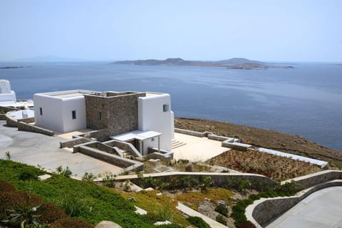 Seabird Sunbird Villas Villa in Mykonos, Mikonos 846 00, Greece