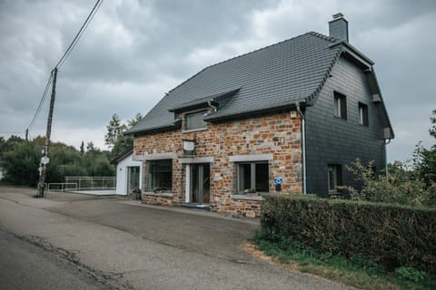 Le Bonheur de la Cascade 24 pers - Malmedy, wellness, jardin, confort House in Wallonia, Belgium