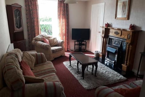 2 bed house at Ballycastle seafront Haus in Ballycastle