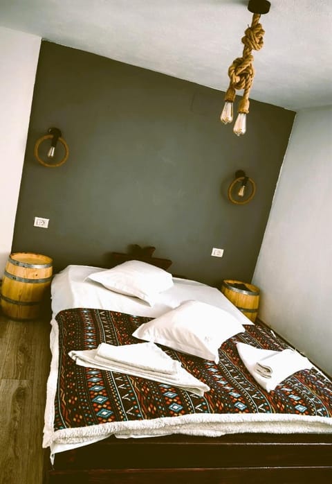 Voinescu House - Natural Living & Eating Farm Stay in Brașov County