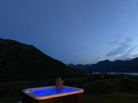 Night, Natural landscape, Lake view, Mountain view