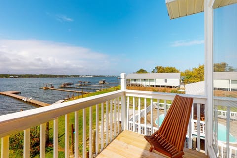 The Rising Tide by Meyer Vacation Rentals House in West Beach