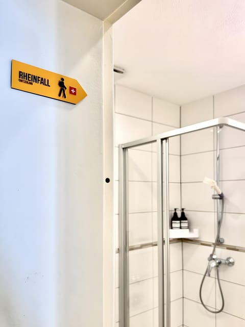 Bathroom, Living room