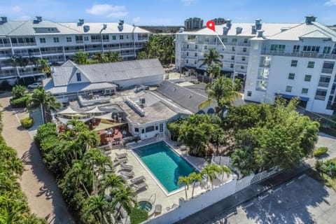 Sunshine on My Shoulders Apartment in Marco Island