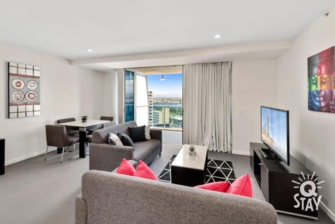 H'Residences - 2 Bed Unit in the heart of Surfers Condo in Surfers Paradise Boulevard