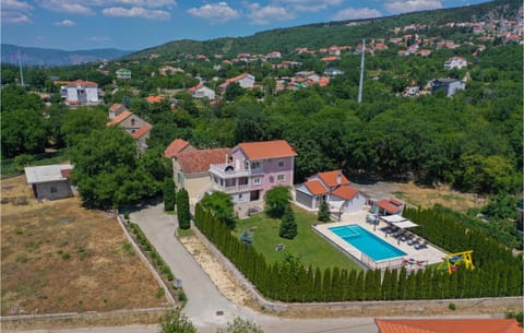 Lovely Home In Imotski With House A Panoramic View Casa in Imotski