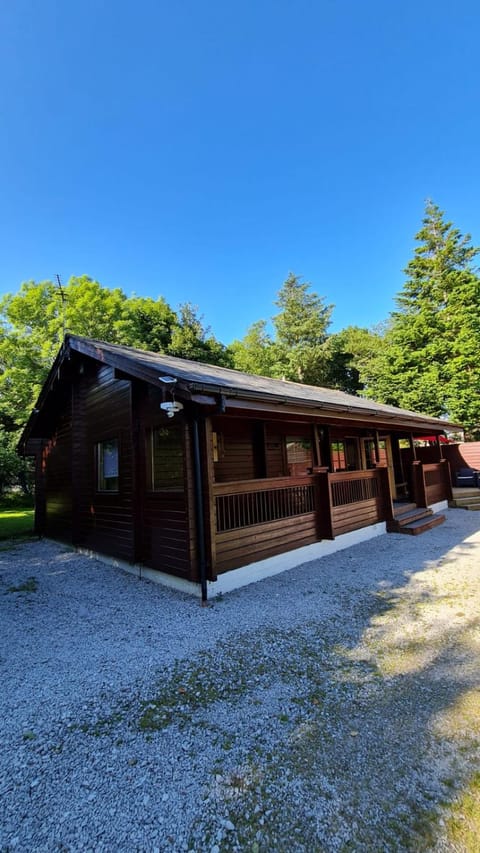 Secluded 3Bed Lodge with hot tub North Yorkshire House in Ribble Valley District