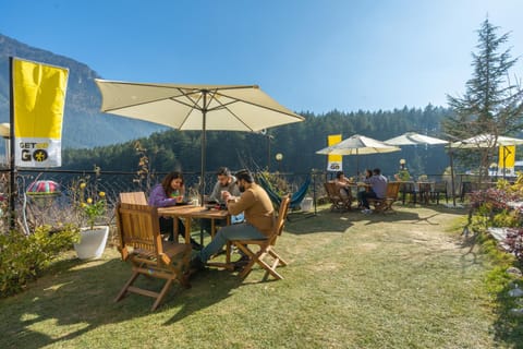 Natural landscape, Garden, Garden view, Mountain view, group of guests