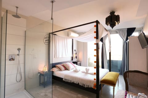 Les Suites Bed and Breakfast in Maresme