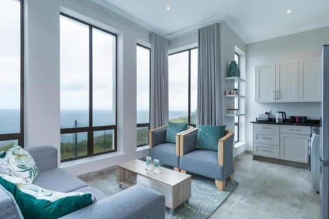 Seashore 2 bedroom luxury unit - Breakwaters Haven Condo in Knysna