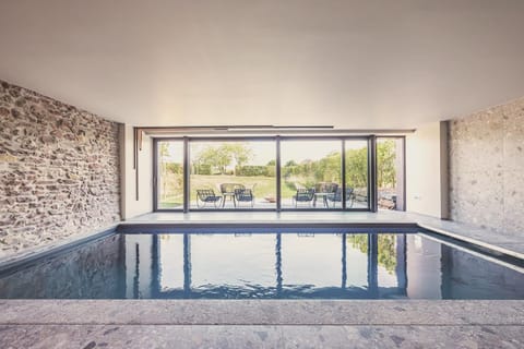 Spa and wellness centre/facilities, Swimming pool