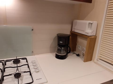 Coffee/tea facilities, toaster