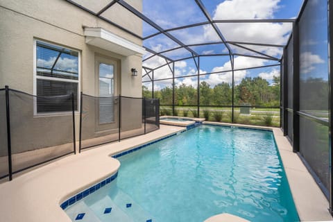 2819EE VILLA 5 BED/5 BA (SANITIZED) House in Kissimmee
