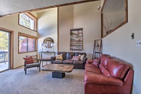 Warm Townhome with Sauna at Angel Fire Ski Lift House in Angel Fire