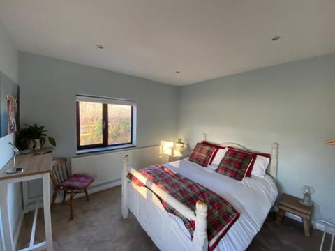 Cosy stable conversion between Sheffield & Leeds House in Selby