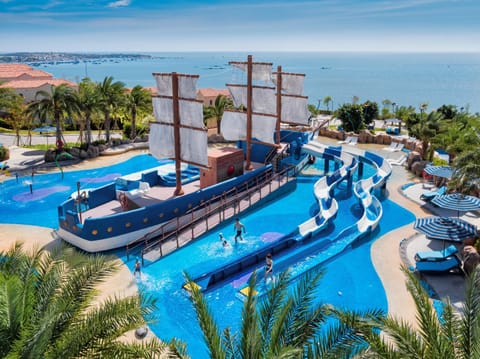 Aqua park, Swimming pool, Entertainment