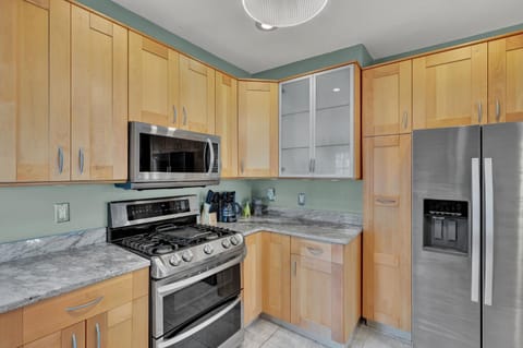 Oakley Square 3BR Charmer - Total Walkability home House in Cincinnati