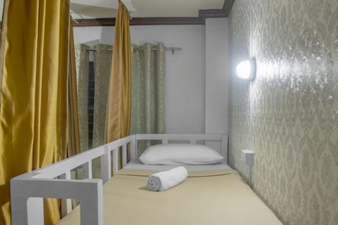 Davao Hub Bed and Breakfast Hostel in Davao City