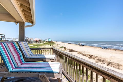 The Shore House home House in Bolivar Peninsula