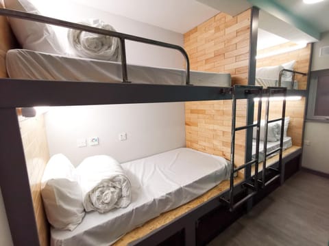Bed, Bedroom, bunk bed