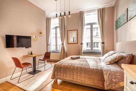 Communal lounge/ TV room, Bed, Photo of the whole room