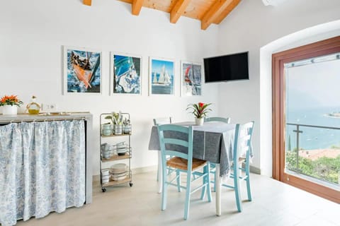 View (from property/room), Living room, Seating area, Dining area