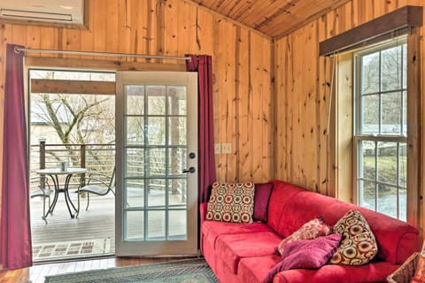 The Boat House - Charming Creekside Getaway! Copropriété in Hot Springs
