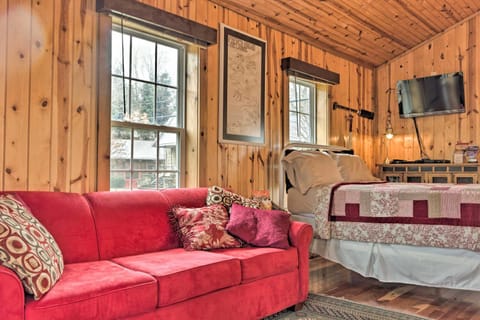The Boat House - Charming Creekside Getaway! Copropriété in Hot Springs