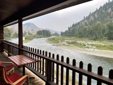 River's Fork Lodge Lodge nature in Salmon River