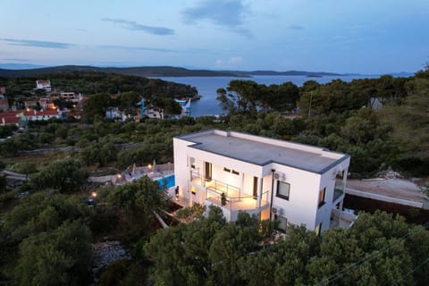 Luxury Apartments Mauro with Heated Pool Apartment in Zadar County