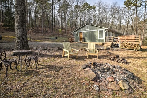 Treetop Hideaway with Lake Views and Fire Pit! House in Greers Ferry Lake