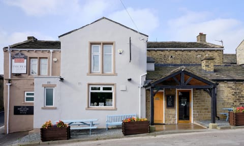 1885 the Venue - Pub, Restaurant, Rooms & Function House Inn in Calderdale