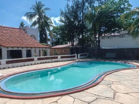 Carel Holiday Homes Condominio in Mombasa