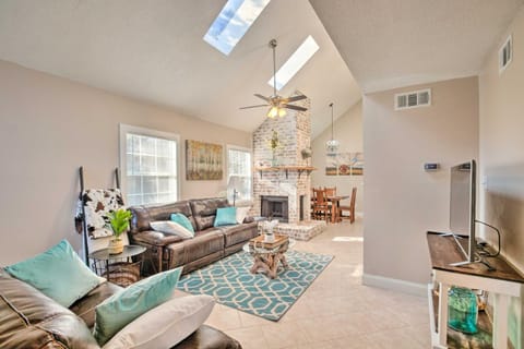 Pet-Friendly A-Frame Retreat Near Dtwn and Beaches! House in Pensacola