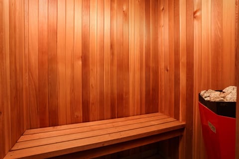 Wintergreen Retreat with Private Sauna & Patio 82291 Casa in Grey Highlands