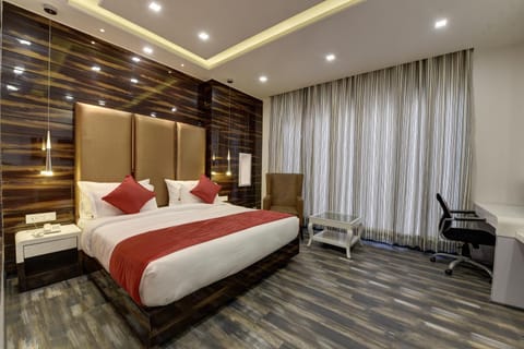 GOLDEN TREE Hotel in Noida