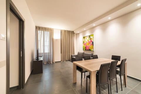 TV and multimedia, Dining area