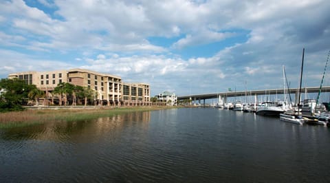 Hilton Garden Inn Charleston Waterfront/Downtown Hotel in Charleston