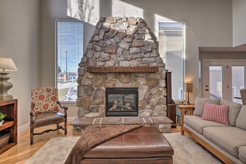 Mountain-View Home Less Than 15 Mi to Alta and Snowbird Maison in Sandy