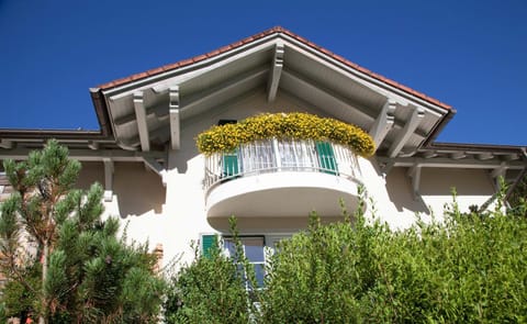 Property building, View (from property/room), Balcony/Terrace