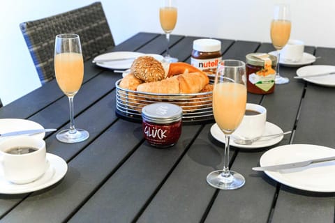 Balcony/Terrace, Breakfast