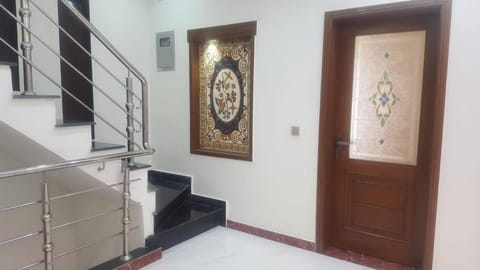 Al-Nafay Guest House R1 Bed and Breakfast in Lahore