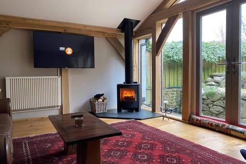 Dartmoor National Park- Romantic Cottage Condo in Bovey Tracey