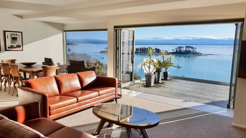 Living room, Sea view